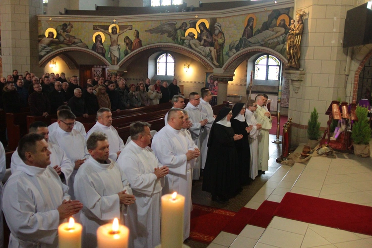 Będą zanosić Jezusa innym