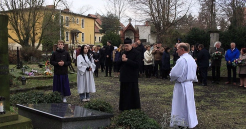 Cierpienie towarzyszyło mu od dzieciństwa