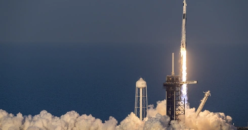 Kapsuła Crew Dragon dotarła na ISS, aby zabrać stamtąd astronautów