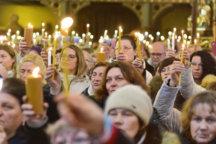 Gietrzwałd. 24 Godziny Męki Pańskiej za Polskę