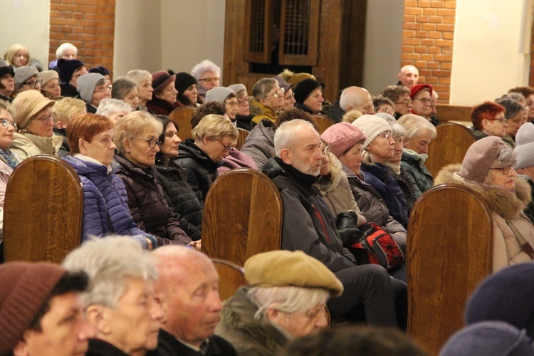 Nowy Sącz. Wielkopostny dzień skupienia dla grup o. Pio