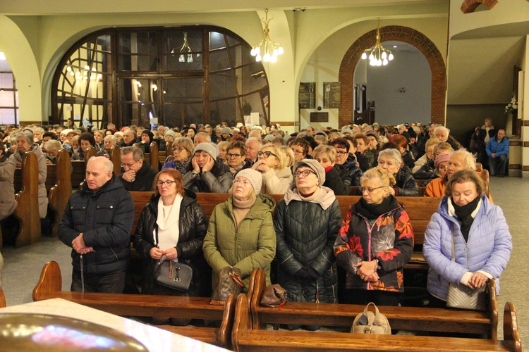 Nowy Sącz. Wielkopostny dzień skupienia dla grup o. Pio