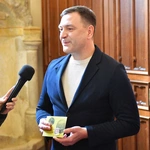 Nowa moneta głogowska zaprezentowana w kolegiacie