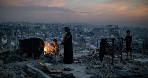 W morzu ruin Strefy Gazy