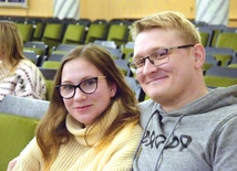 	Kursy przedmałżeńskie stają się coraz popularniejsze.
