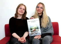 	Do włączenia się w inicjatywę zachęcają Kamila Rzepka i Wiktoria Urbańczyk.