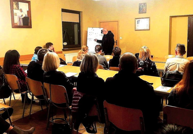 	Jak widać, chętnych  nie brakuje.