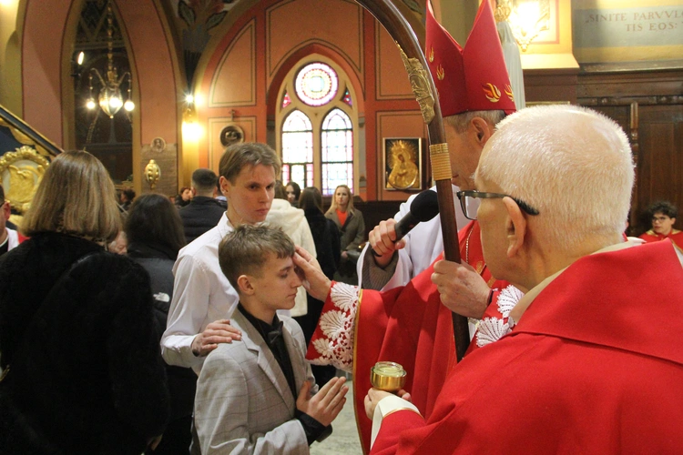 Nowy Sącz. Bierzmowanie w kościele św. Kazimierza 2025