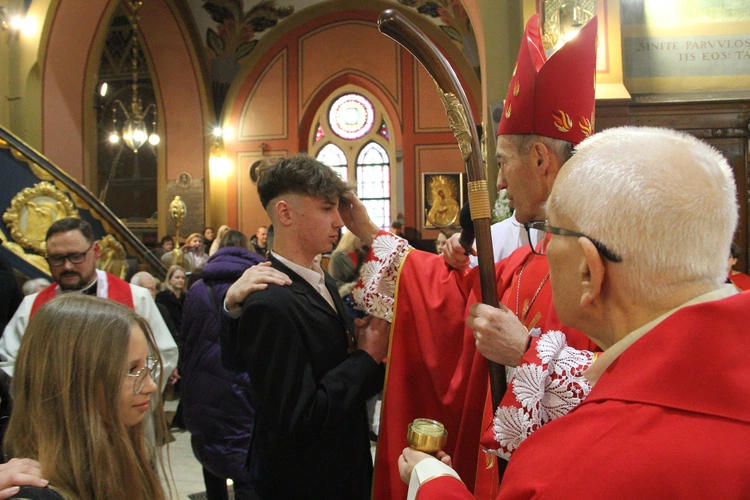 Nowy Sącz. Bierzmowanie w kościele św. Kazimierza 2025
