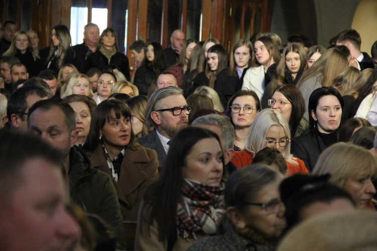 Nowy Sącz. Bierzmowanie w kościele św. Kazimierza 2025