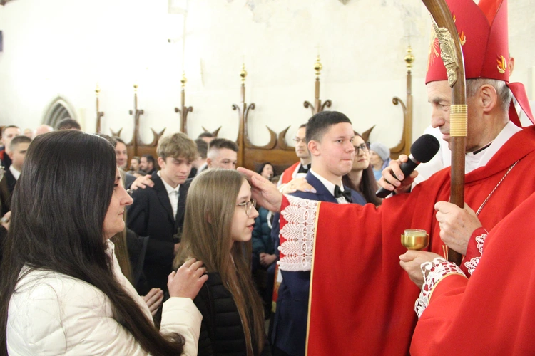 Nowy Sącz. Bierzmowanie w bazylice św. Małgorzaty 2025