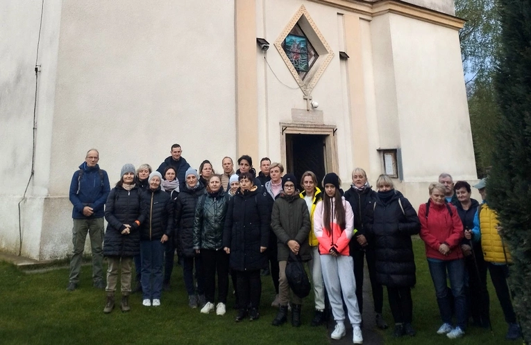 Raz w miesiącu wyruszają w trasę liczącą od 15 do 30 km.
