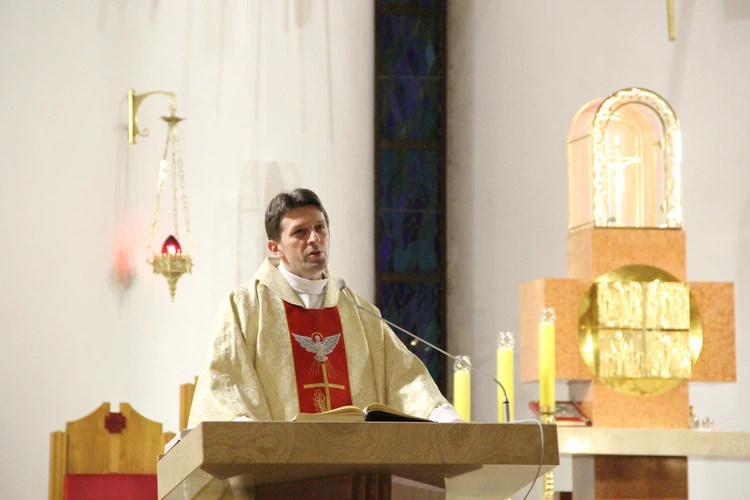 Dębica. Błogosławieństwo wznowionej poradni w parafii Matki Bożej Anielskiej