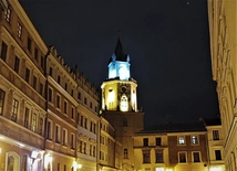 Papież, który zmienił świat - mapping na Wieży Trynitarskiej