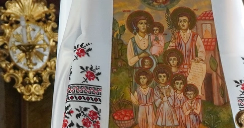 Przy relikwiach i ikonie Błogosławionej Rodziny Ulmów u wrocławskich bonifratrów