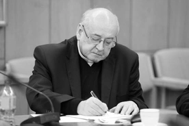 Zmarł były rzecznik prasowy KEP o. Adam Schulz SJ