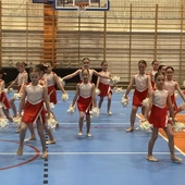 Podczas przeglądu zaprezentowało się około 300 tancerek.