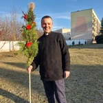 Kolorowa tradycja w małych rękach