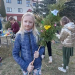 Kolorowa tradycja w małych rękach