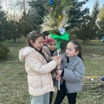 Kolorowa tradycja w małych rękach