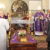 Pogrzeb ks. Janusza Kozłowskiego cz. 2