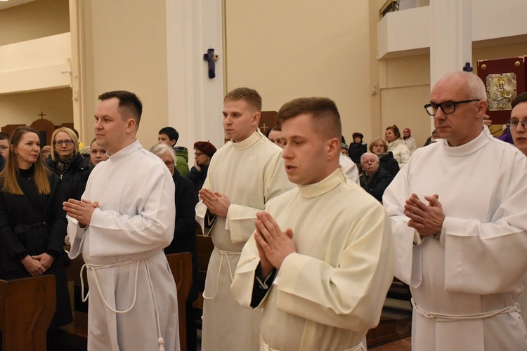 Udzielenie posługi lektoratu