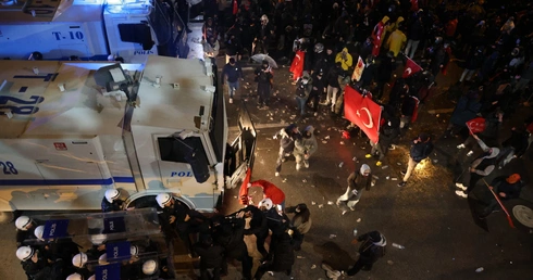 Noc na ulicach Istambułu