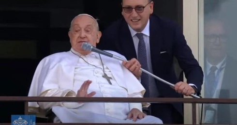 Papież: podczas długiego pobytu w szpitalu doświadczyłem cierpliwości Boga