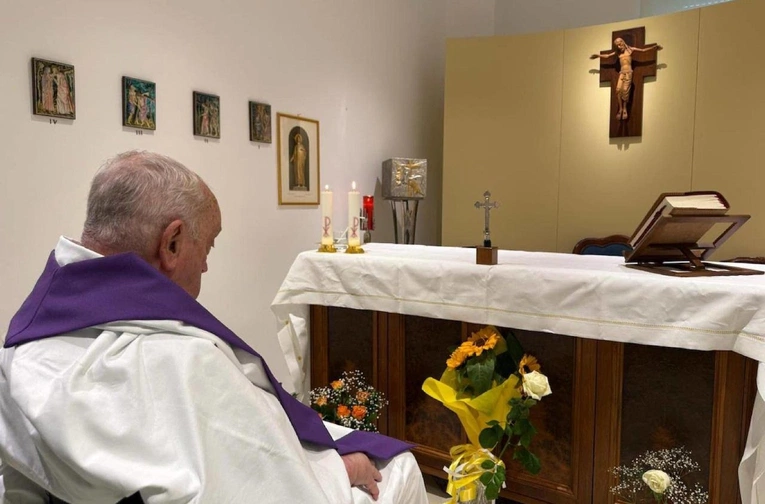38 dni Franciszka w Gemelli: rekolekcje bliskości, czułości, modlitwy i nadziei