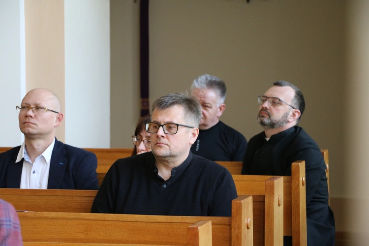 Płock. Dzień skupienia dla kandydatów na diakonów stałych