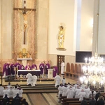 Dąbrowa Tarnowska. Pielgrzymka jubileuszowa kapłanów, sióstr i ich rodzin