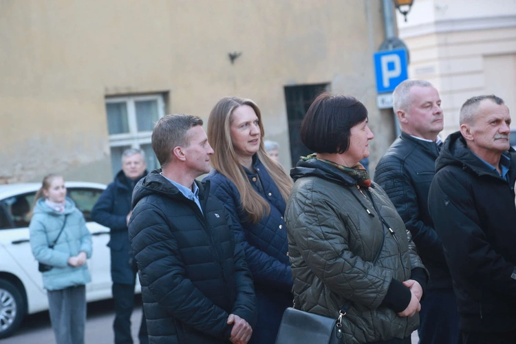 Poświęcenie odbudowanego domu