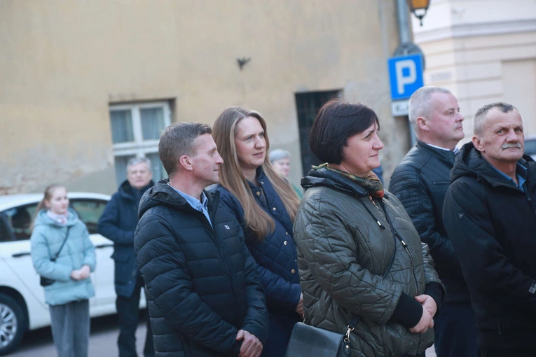 Poświęcenie odbudowanego domu