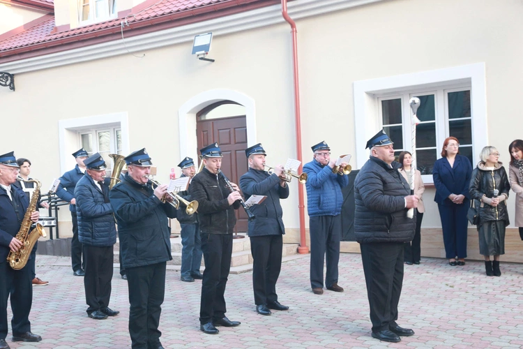 Poświęcenie odbudowanego domu