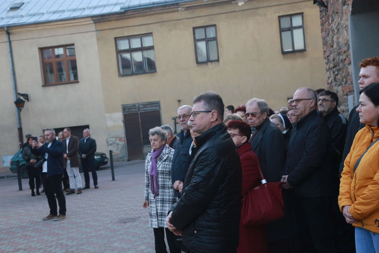 Poświęcenie odbudowanego domu