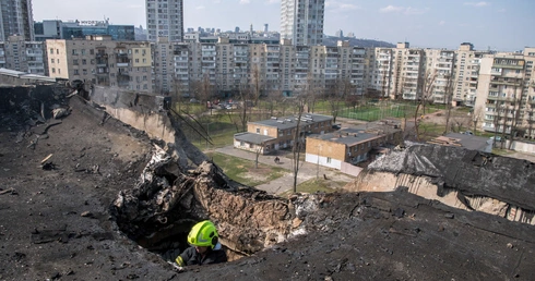 Tymczasem Rosjanie niszczą Kijów