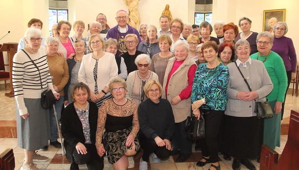 Bogu dziękuję, że różaniec w ręku trzymam