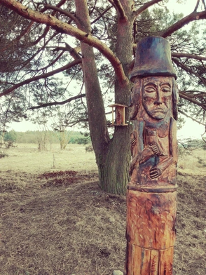 Posąg w Świętym Gaju