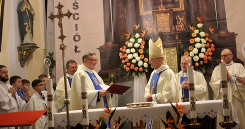 Bp Oder: Bóg wybrał Maryję jako sanktuarium swojej obecności