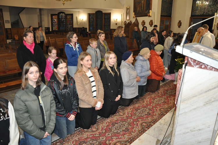 Relikwie bł. Karoliny Kózkówny w Krzątce