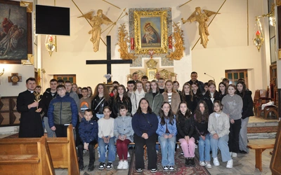 Modlitewne spotkanie z patronką młodzieży w Krzątce