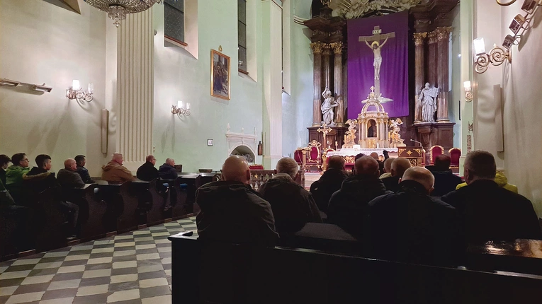 Na męskich rekolekcjach w kościele św. Marii Magdaleny w Cieszynie.
