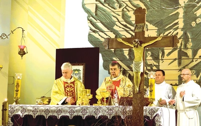 	Inaugurację całodobowego miejsca modlitwy poprzedziła uroczysta Eucharystia.