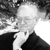 	Ksiądz prałat był najstarszym święceniami (rocznik 1955) księdzem diecezji opolskiej.