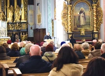 	Spotkanie poprowadził ks. dr Michał Grochowina, oficjał Sądu Biskupiego w Sandomierzu. 