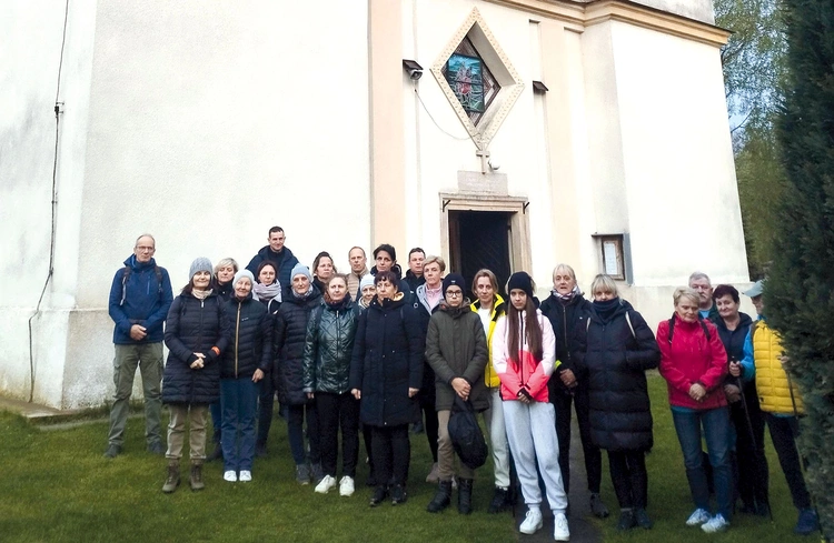 	Wyruszają w trasy liczące od 15 do 30 km.