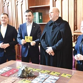 Prezentacja numizmatu odbyła się oczywiście w głogowskiej kolegiacie.