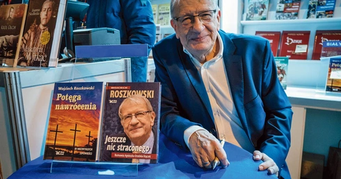 Wojujący ateiści, komuniści, masoni, mordercy – odnaleźli Chrystusa. Prof. Roszkowski o wielkich nawróceniach XX wieku 