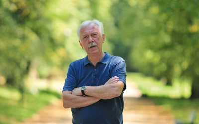 W swoich spektaklach Mądzik stawiał pytania o sens życia ludzkiego.