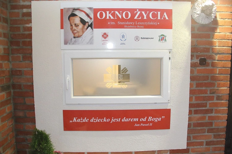 Poświęcenie okna życia w Szczecinku